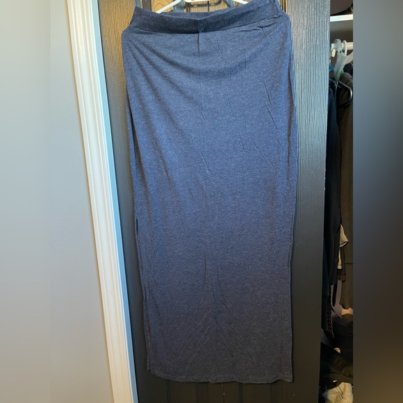 Joe Fresh cotton skirt - Picture 1 of 2